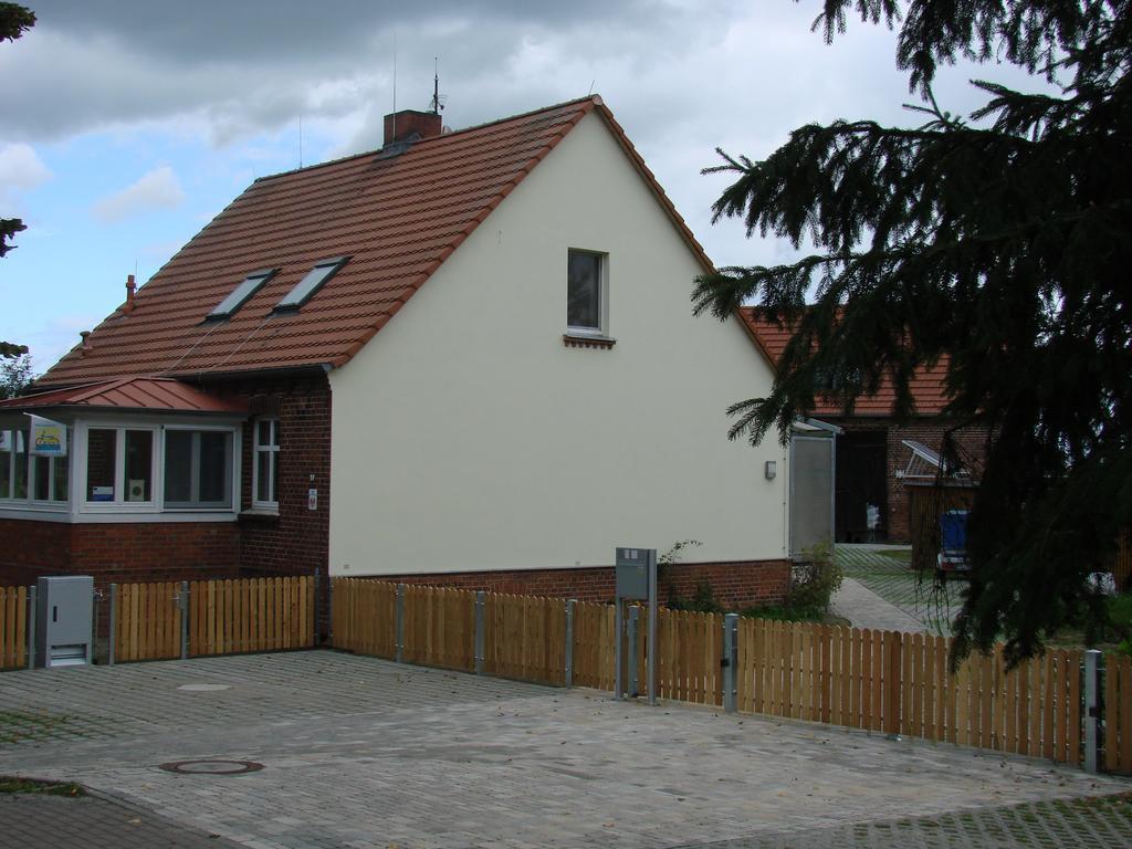 Ferienwohnungen Spiesmacher Strodehne Extérieur photo